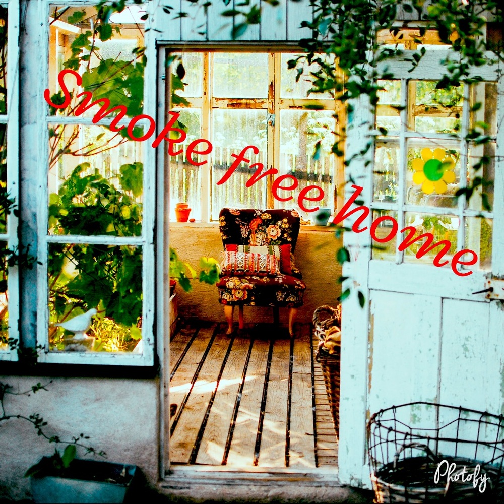 Smoke free home! Thank you for shopping!